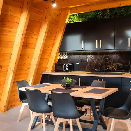 Kovu Chalet *